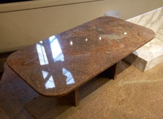 Petite table base en granit